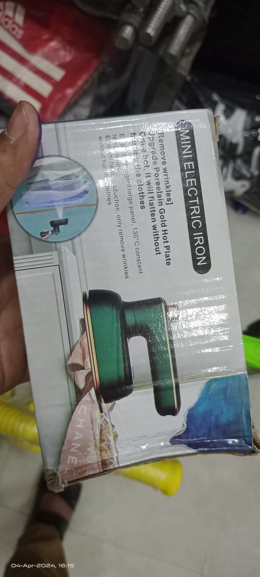 Mini 180° Rotatable Handheld Steam Iron – Foldable Travel Garment Steamer